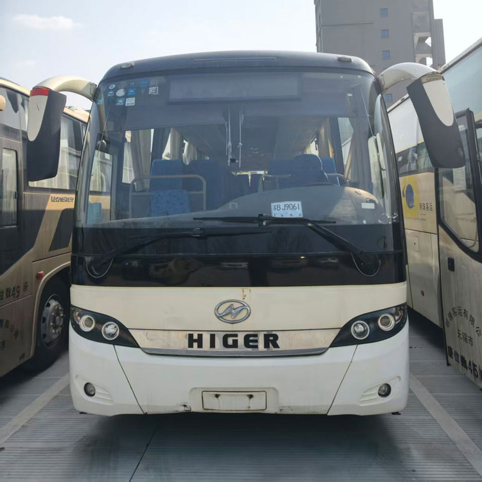 49 Ijoko keji ọwọ Diesel Bus