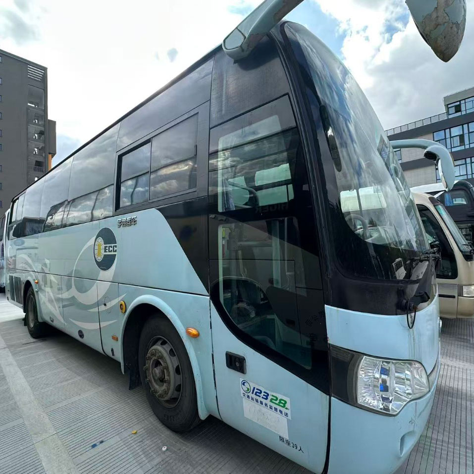 9m Lo Diesel Bus