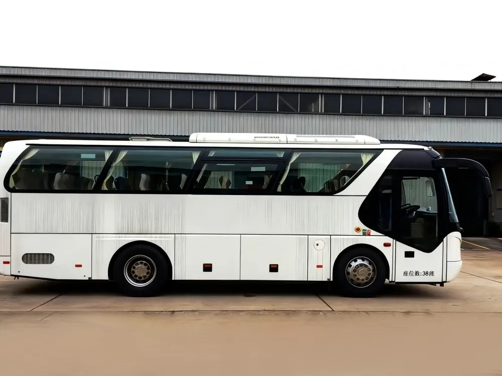 Awọn ijoko 38 ti a lo Deesel ọkọ akero Awọn ijoko 38 ti a lo Deesel ọkọ akero