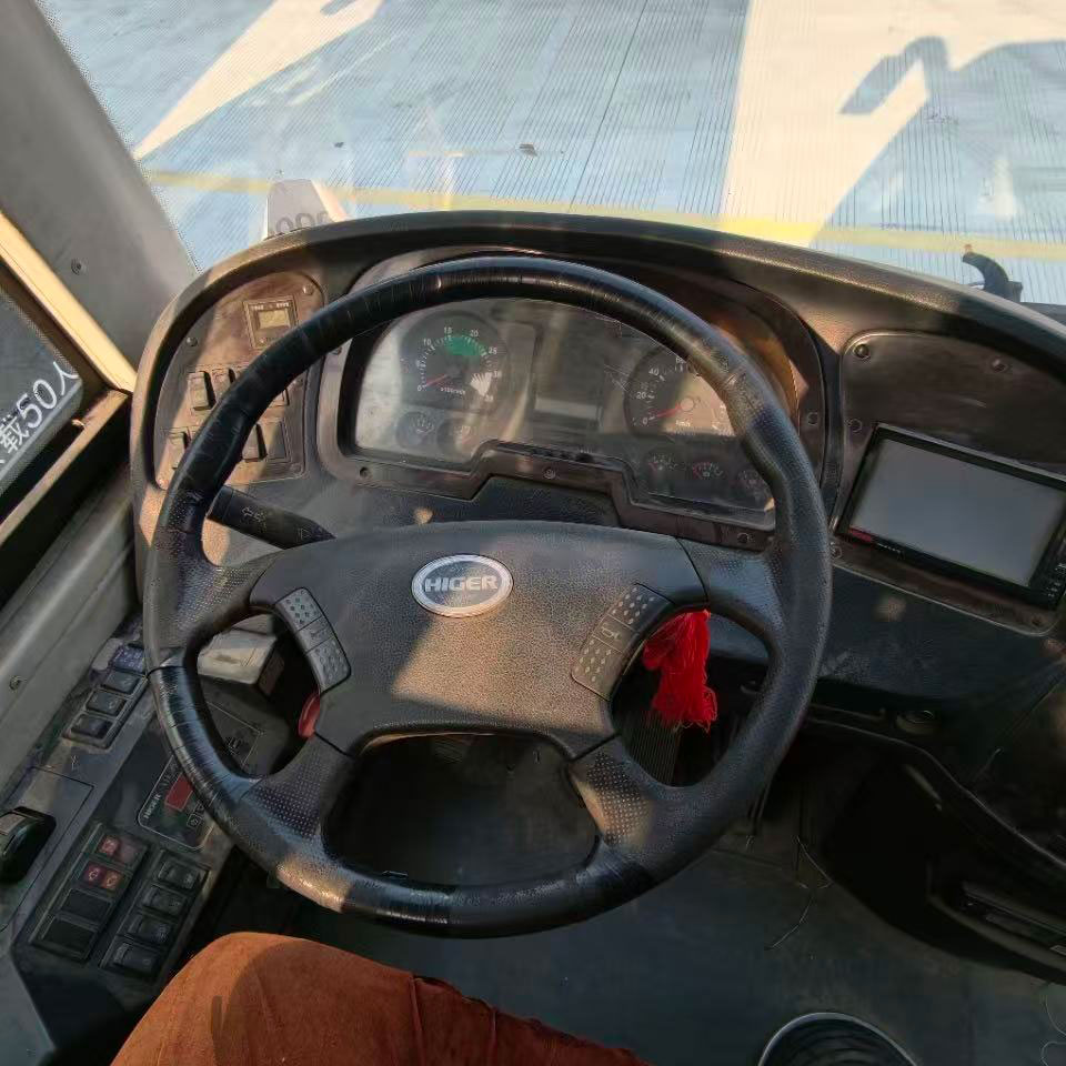 49 Ijoko keji ọwọ Diesel Bus